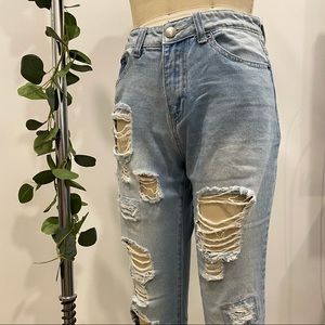 Ripped Skinny Jeans ☼